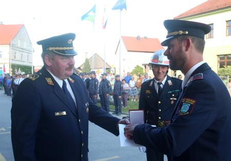 100 letnica PGD Begunje  gasilska parada 50 Foto Ljubo Vukelič